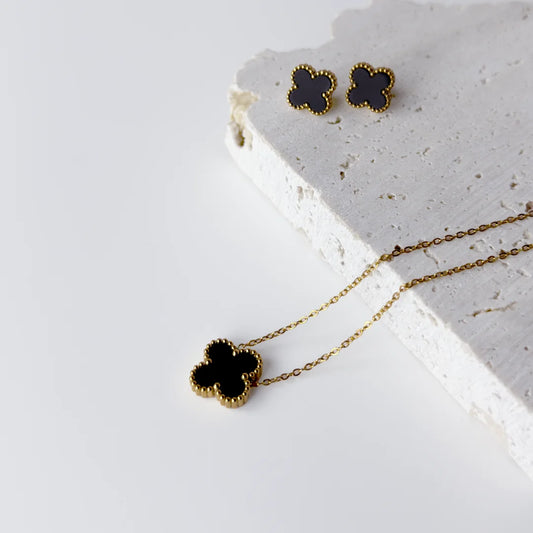 Four Leaf Clover Pendant With Ear Studs